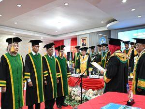 Empat Guru Besar Universitas Riau Resmi Dikukuhkan
