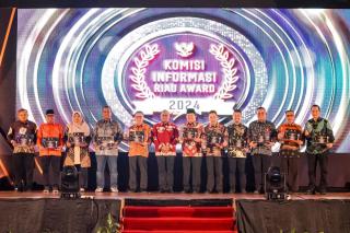 Kota Dumai Raih 3 Penghargaan Komisi Informasi Riau