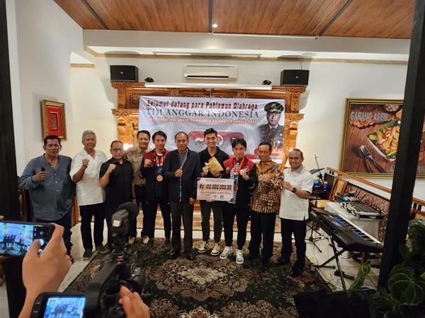 Luar Biasa, Peraih Emas Olimpiade Paris 2024 Tampil di Kejuaraan Anggar Senior Asia 2025 Bali
