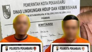Polisi Ringkus 2 Pelaku Pungli Sampah di Pekanbaru dengan Bukti Kwitansi Palsu 