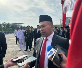Batasan Usia di Lowongan Resmi Dihapus, Gubernur Riau Abdul Wahid Siap Mendukung