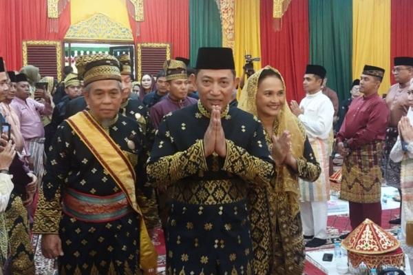 LAMR Ungkap 5 Alasan Kapolri Listyo Sigit Terima Anugerah Adat Ingatan Budi