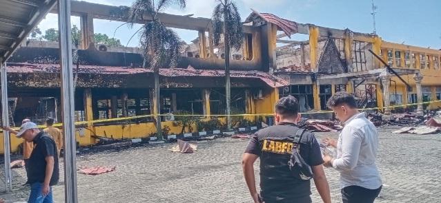 Aktivitas Pelayanan Ketenagakerjaan Disnakertrans Riau Gunakan Gedung Sementara