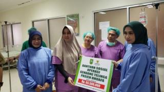 17 Pasien Dhuafa di RSUD Arifin Achmad Terima Bantuan Operasi Gendang Telinga