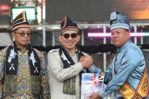 Bupati Kuansing Minta Pusat Bangun Tribun Permanen dan Tetapkan KSPN untuk Pacu Jalur