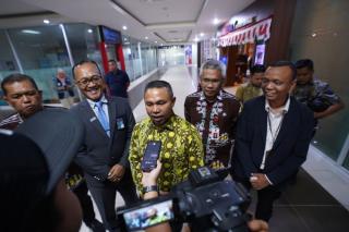 Gubernur Riau Abdul Wahid Bahas Rencana Pengembangan Bandara SSK II Pekanbaru
