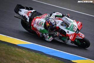 Lintasan Basah yang Megah Untuk Johann Zarco Menang Race di Balapan Kandang 2025