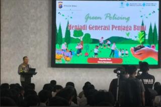 Seminar Green Policing di SMA Dharma Yudha, Kapolda Riau Mengajak Generasi Muda Peduli Terhadap Lingkungan