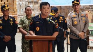 Penimbunan Rokok Ilegal Rp300 Miliar Terbongkar di Riau