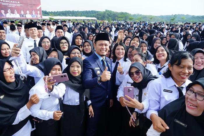 1.100 Guru PPPK Paruh Waktu Pekanbaru Terima Tunjangan Sertifikasi Bulanan