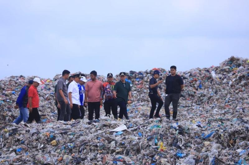 Targetkan Pengurangan Sampah 30 Persen, Pemko Pekanbaru Wajibkan ASN Pilah Sampah dari Rumah
