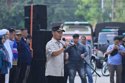 Wali Kota Pekanbaru Tegas: Satpol PP Harus Profesional, Pungli ke PKL Dilarang Keras